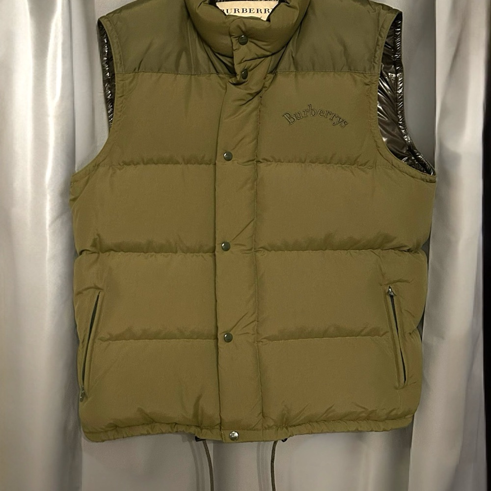 Burberry Men's Khaki Puffer Vest